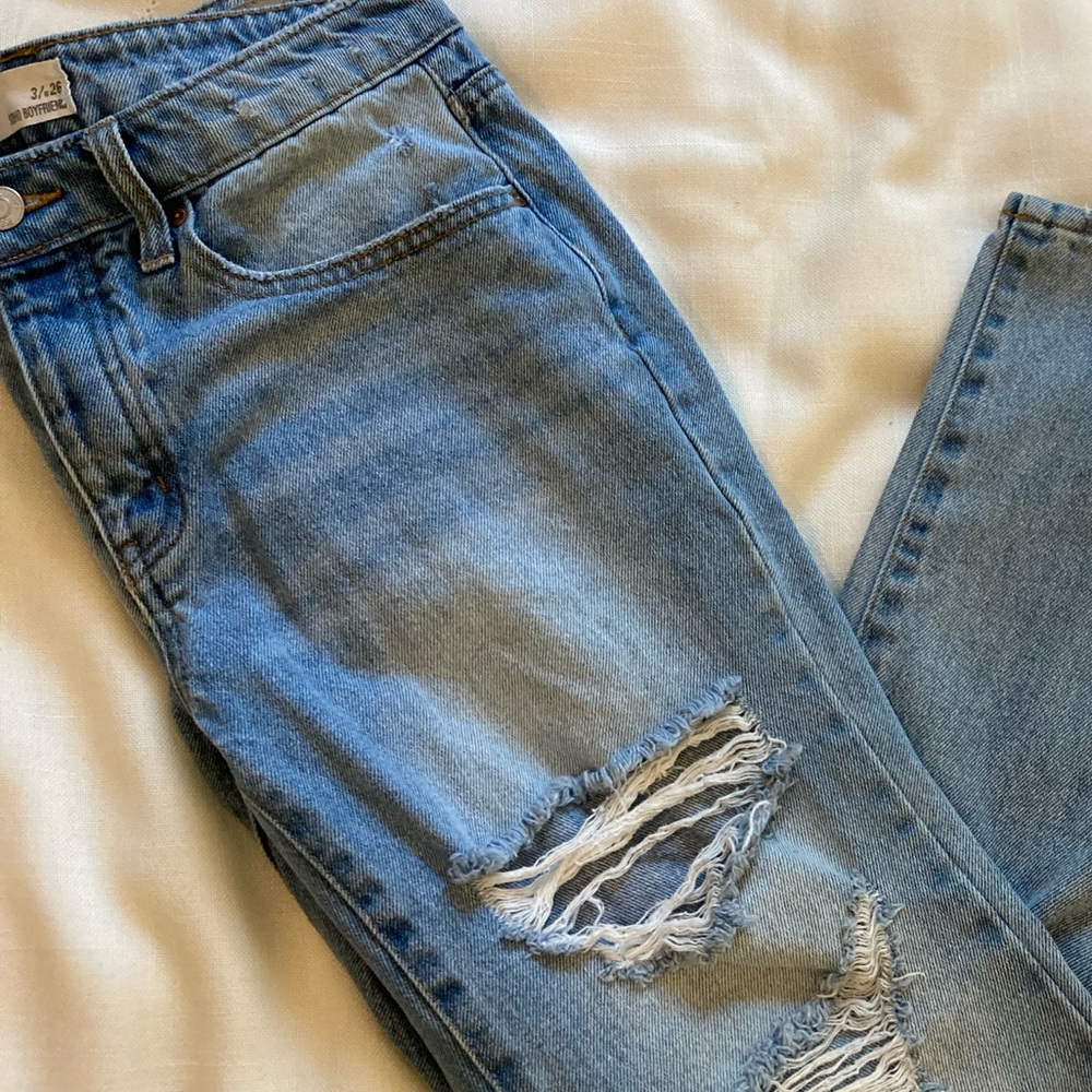 RSQ Soho Boyfriend Distressed Jeans size 26